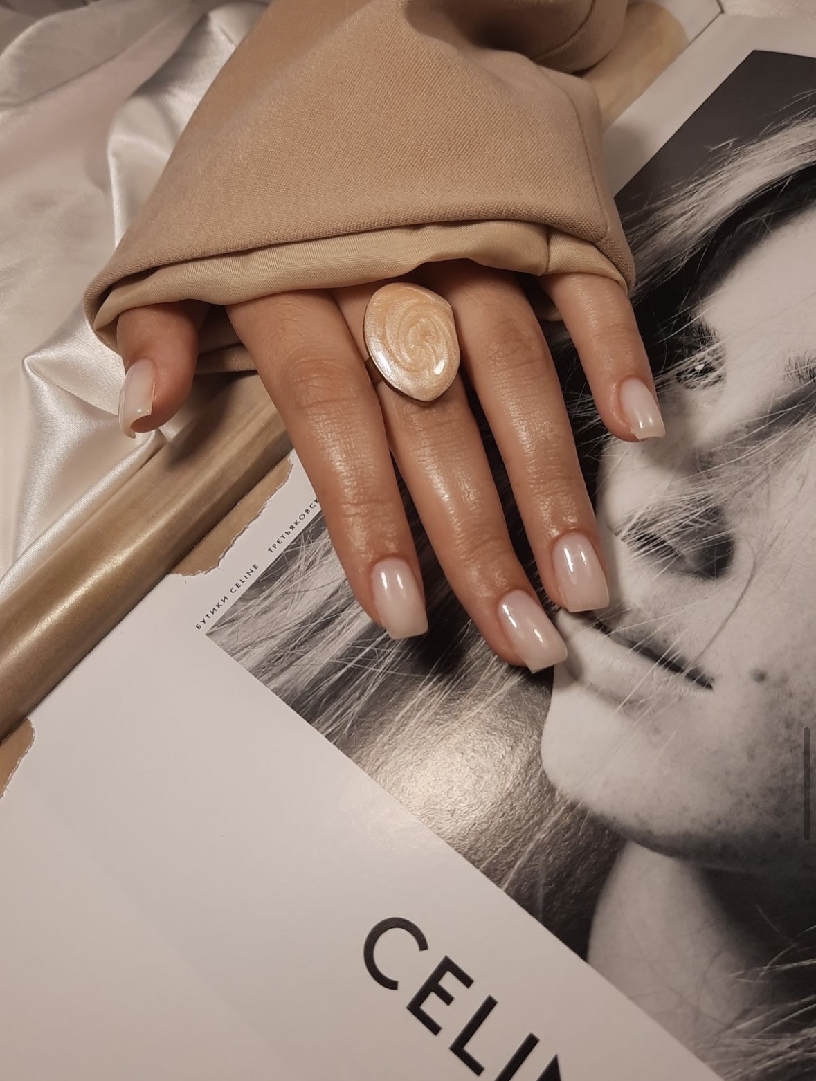 Nail art editorial